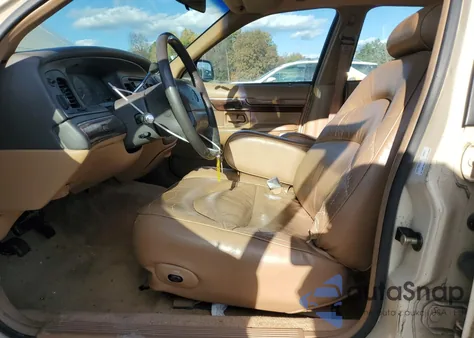 1996 Mercury Grand Marquis Ls z USA, uszkodzony, nr VIN 2MELM75W7TX623188